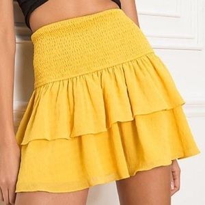 NWOT Superdown Rae Smocked Mini Skirt